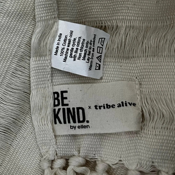 Be Kind x Tribe Alive Scarf By Ellen - Picture 6 of 8